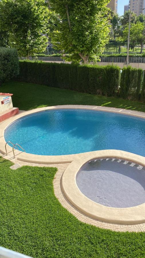 Edificio Gijon Newly Renovated Two-Bedroom Apartment Benidorm Bagian luar foto