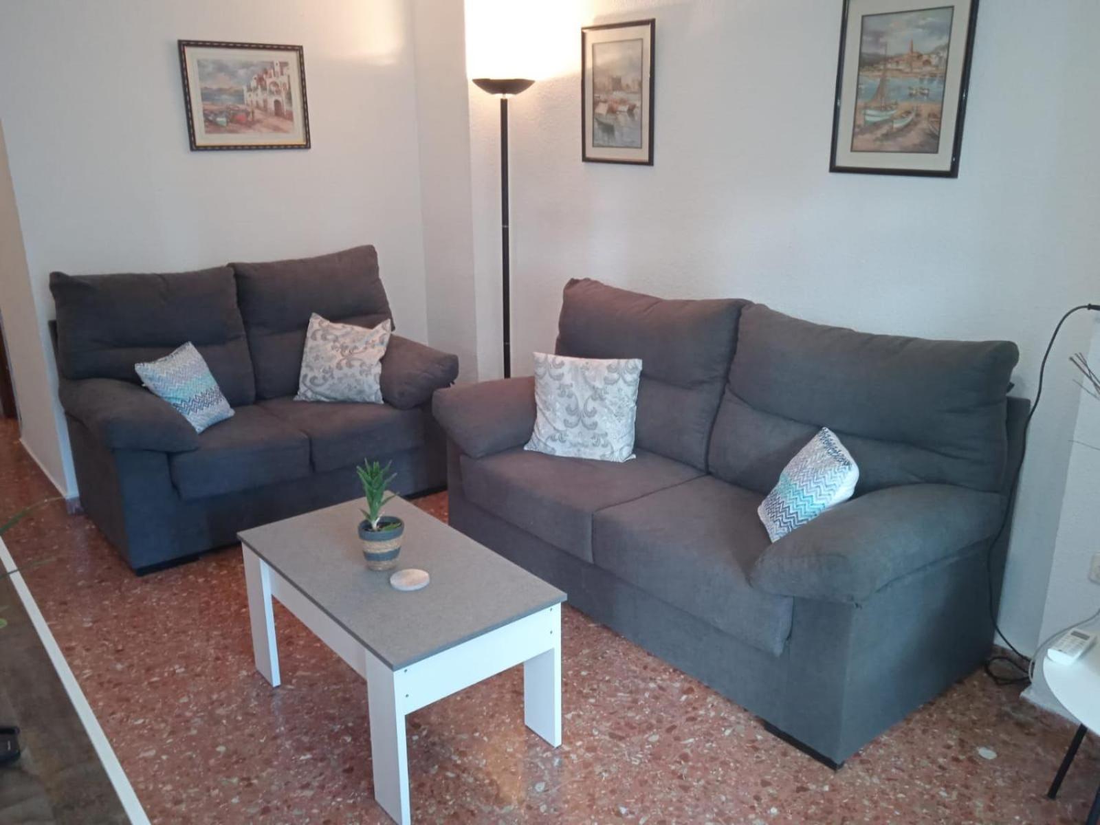 Edificio Gijon Newly Renovated Two-Bedroom Apartment Benidorm Bagian luar foto
