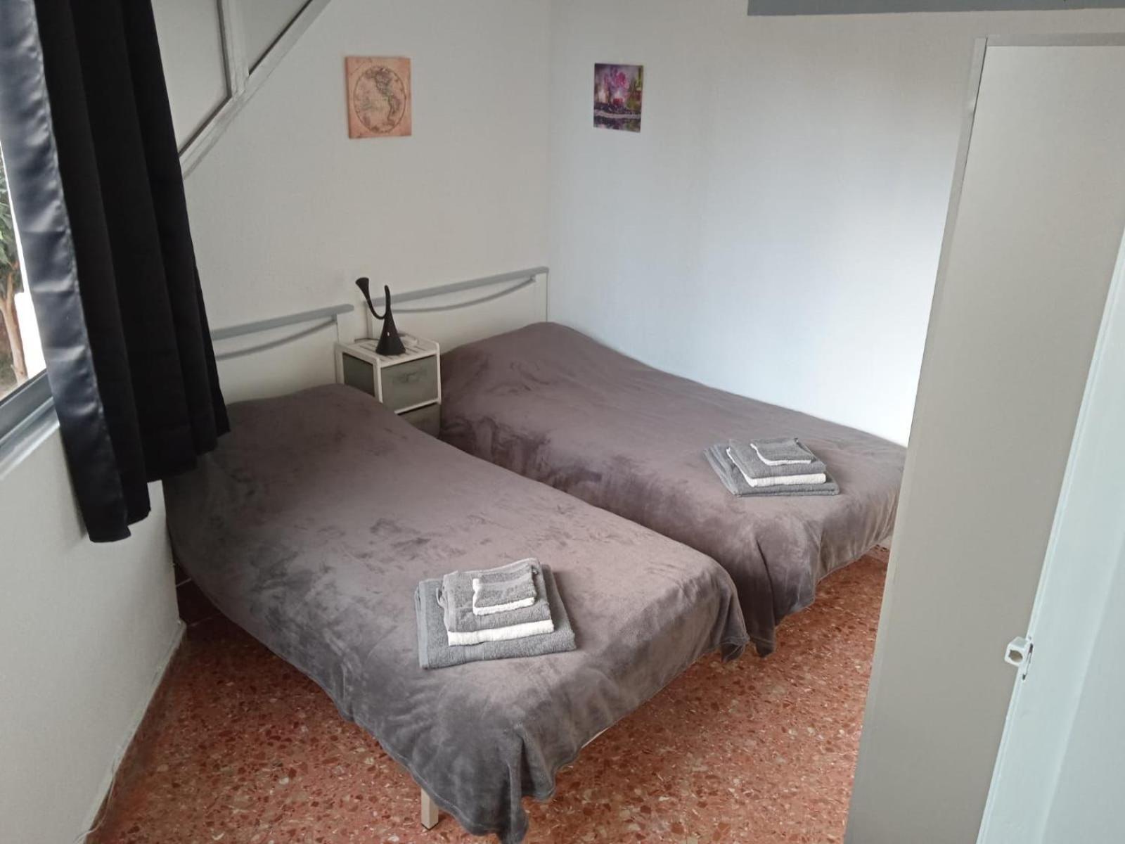 Edificio Gijon Newly Renovated Two-Bedroom Apartment Benidorm Bagian luar foto